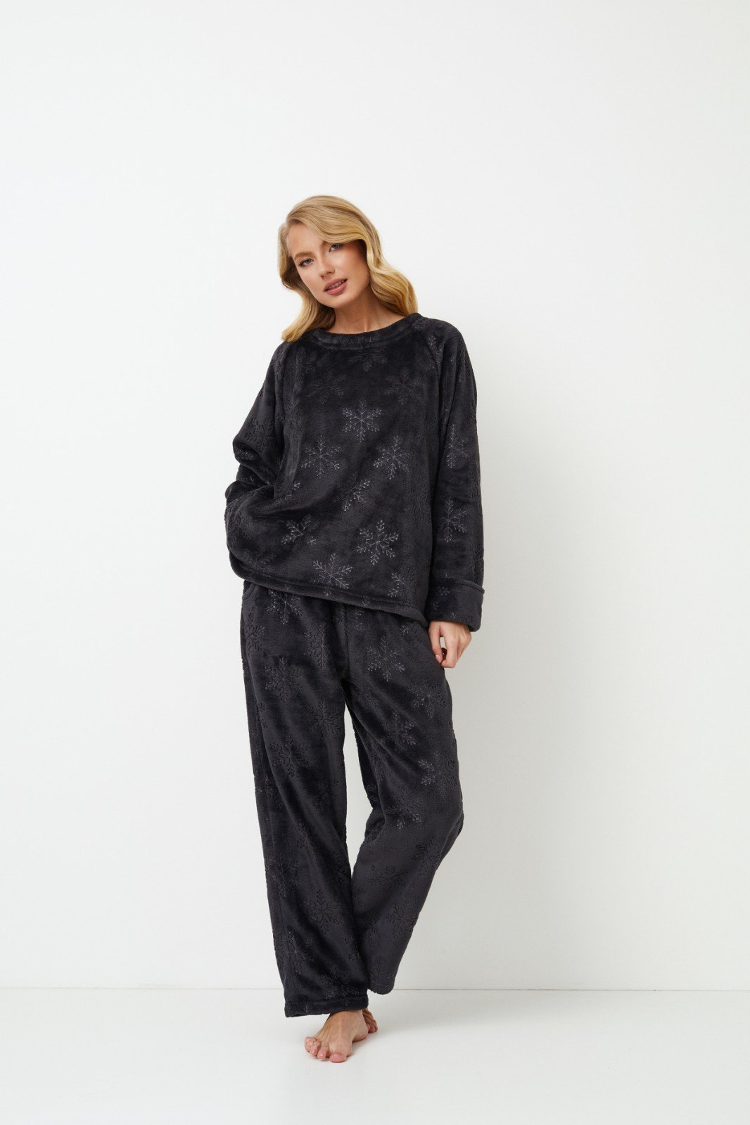 ΠΥΤΖΑΜΑ FLEECE ΜΑΥΡΗ ARUELLE