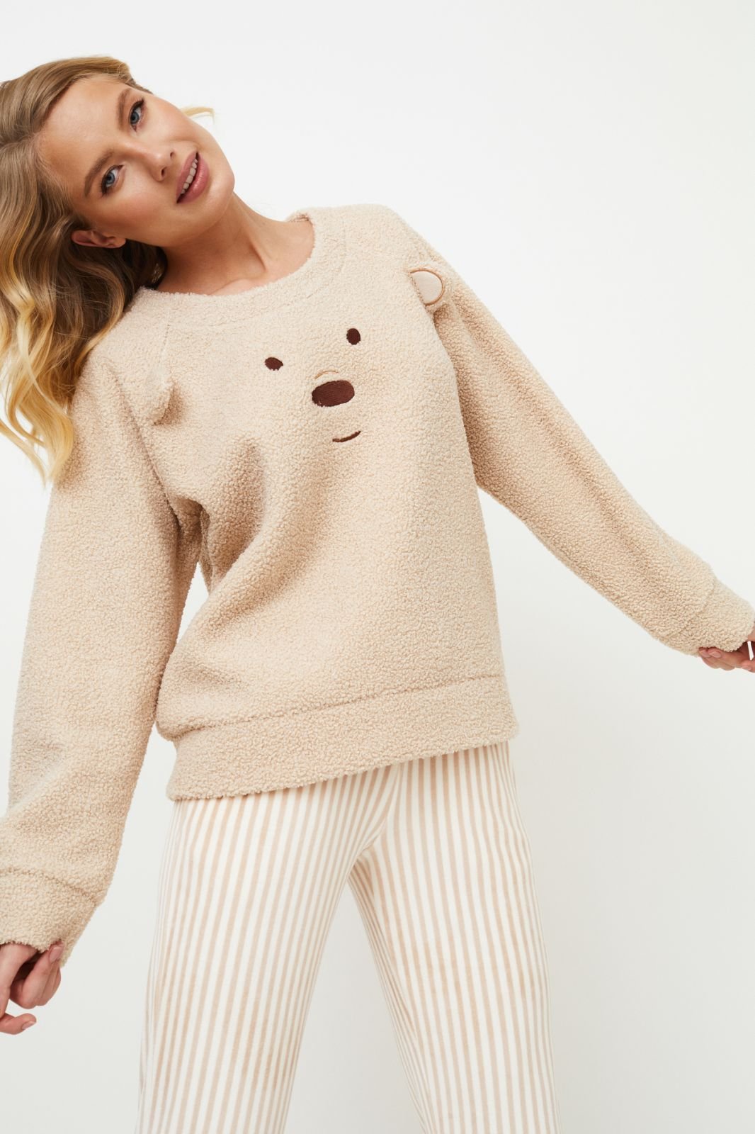 ΠΥΤΖΑΜΑ FLEECE ΜΕ ΣΧΕΔΙΟ ARUELLE